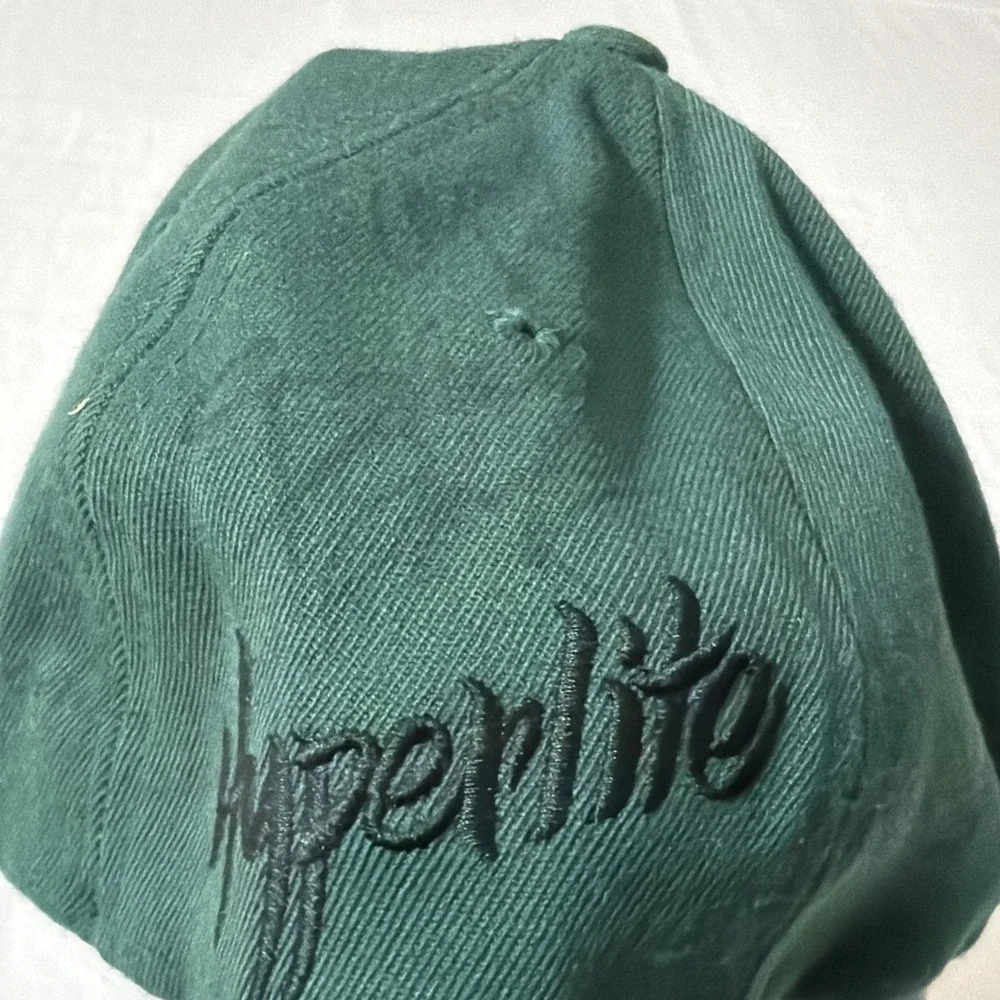 Hyperlite Wakeboarding Hat (fitted Flexfit S/M Random Autographs From Pro's??‎